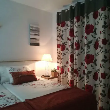 Apartamento Natalia La Florida Apartment *